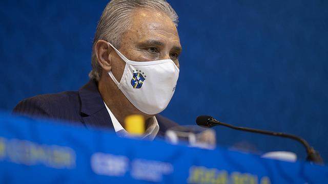 开云中国-巴西队该招阿尔维斯库蒂尼奥吗？蒂特有他的考虑！