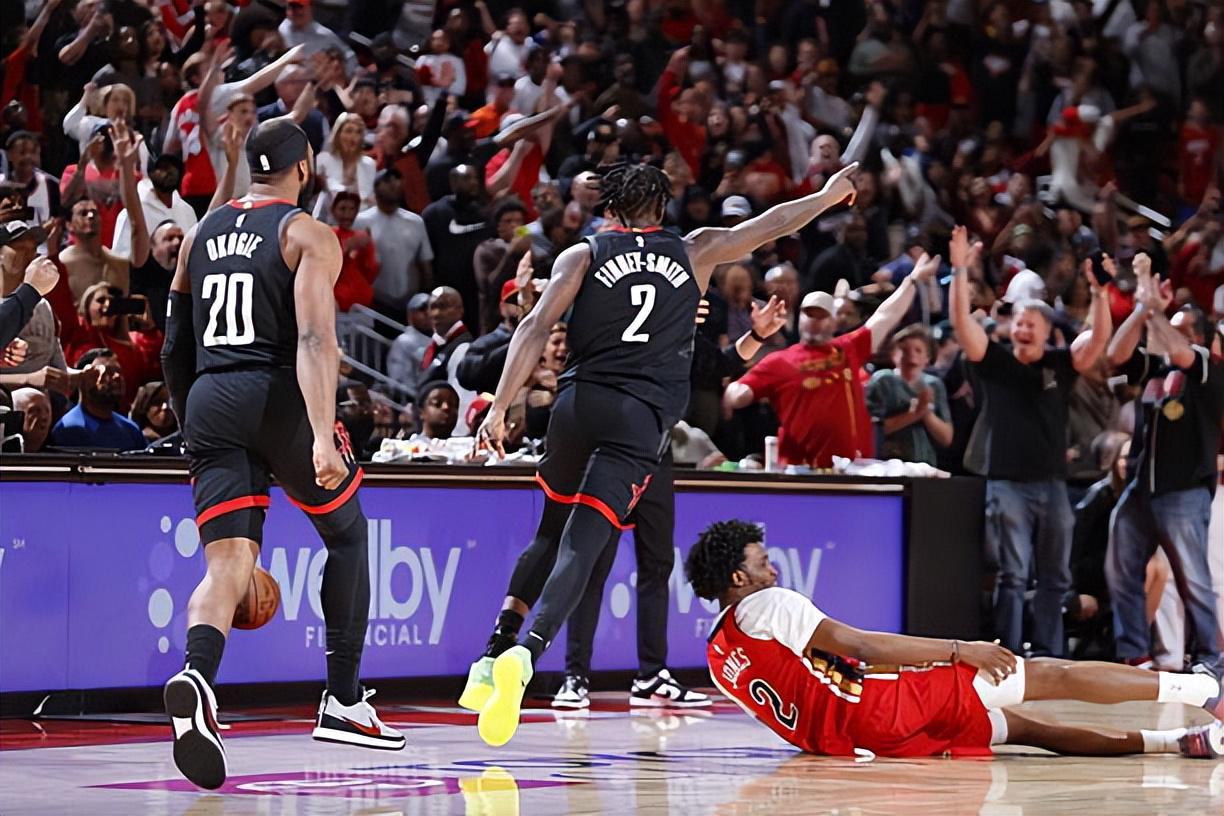 开云APP-为了压价不择手段？火箭后场大闸这样的表现却不能得到更多信任？